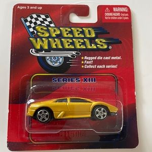 Speed Wheels gold Lamborghini sports car 1:64